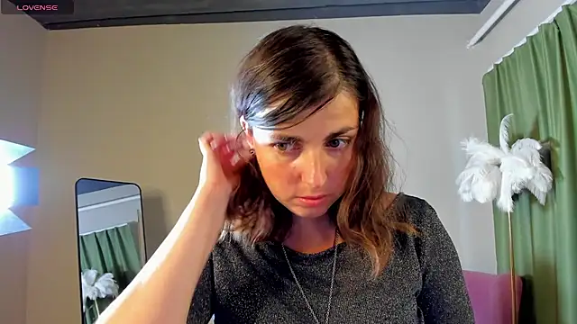 MartaEdams webcam
