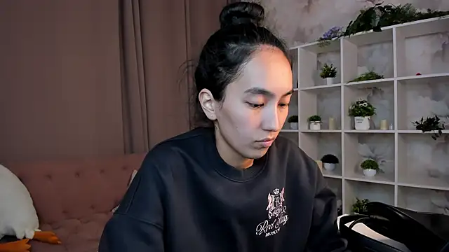 FlirtyAura webcam