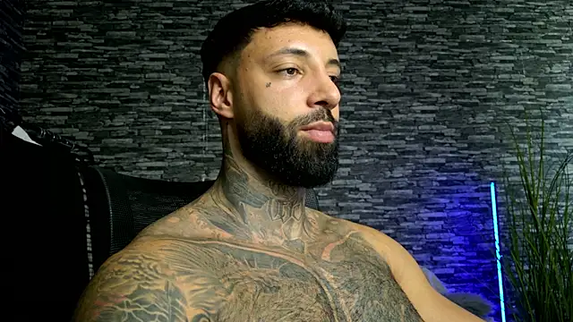MasculineGuy99 webcam