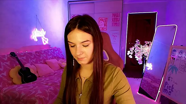 luna_lust_212 webcam