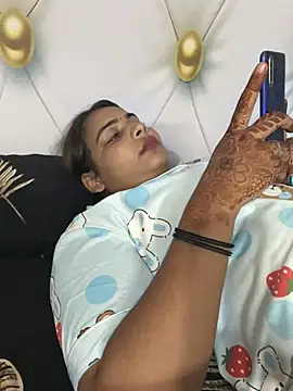 Aayra_Joshi webcam