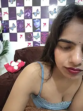 Alisha_Babyy webcam
