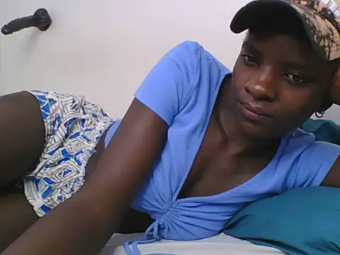 ebonypetite2 webcam