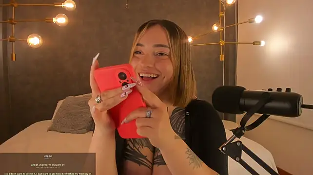 dom_meily webcam
