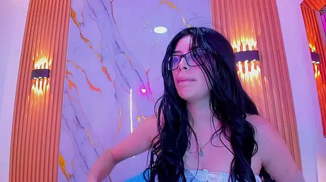 Esmeralda_Belle webcam