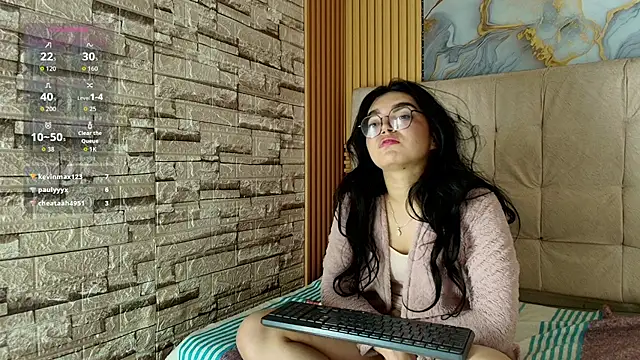 mia_monroepri webcam