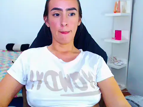 shena-fox webcam