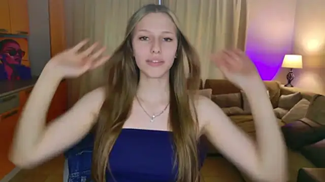 MiaCream webcam