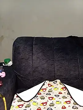 Petite_Nana webcam