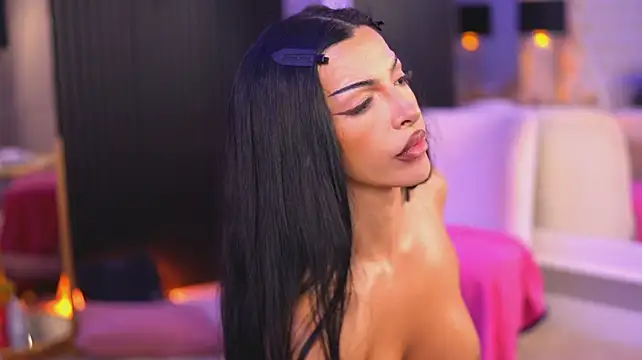 NouraMalvi webcam