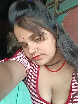 HotAnguri32 webcam