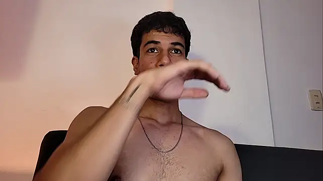 Derek_stud_ webcam