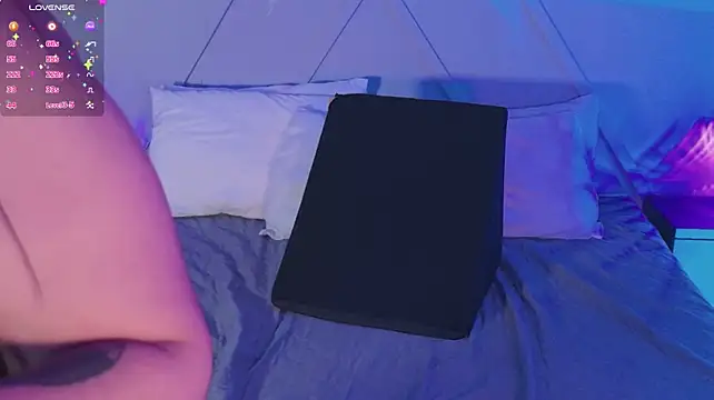 emmajohnss webcam