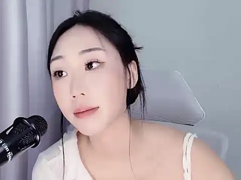 diudiu622 live cam on StripChat