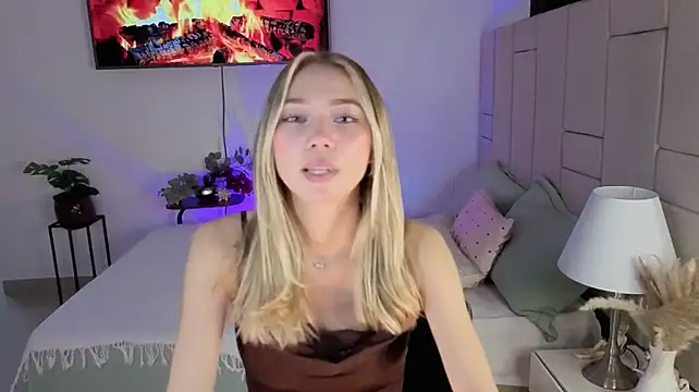 AmelieAxie webcam