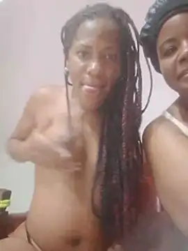bigtitssxx live cam on StripChat