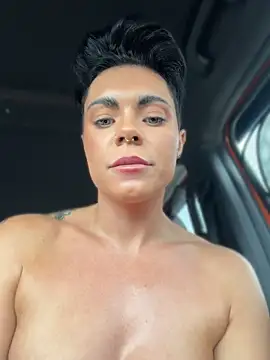 LukeLouHarvey 🦆 naked chat
