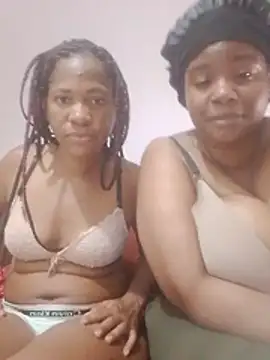 bigtitssxx webcam