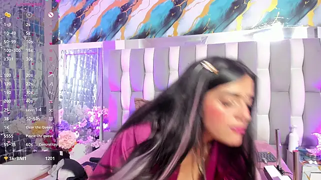 IsaDiiaz live cam on StripChat