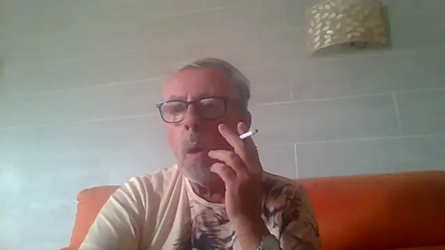 tuggy59 live cam on StripChat