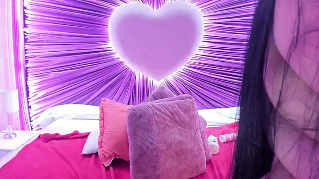 Lushi_Love webcam