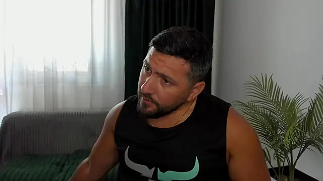 Gold_Alpha_Boy webcam