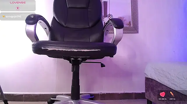 Amara_Davis1 webcam