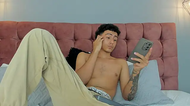 Lois_stone webcam