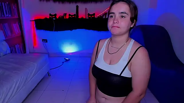Shyfantasies webcam