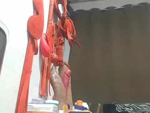 30cmHORSECOCKSELFSUCKER webcam