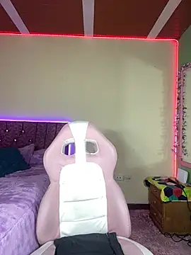 _KittyQueen12 webcam