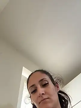 Almmaxxxx live cam on StripChat