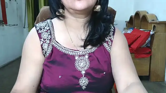 Cute_Mahi22 webcam