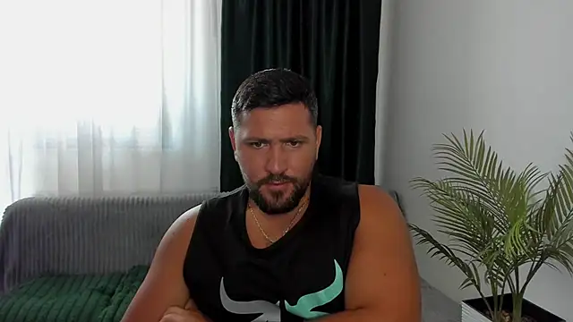 Gold_Alpha_Boy webcam