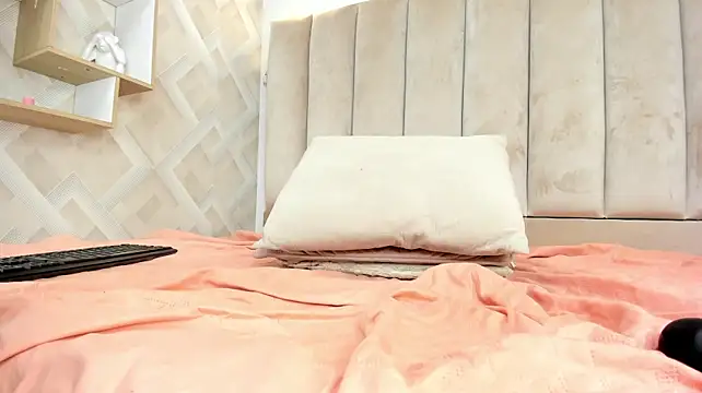 Anniie_Queen webcam