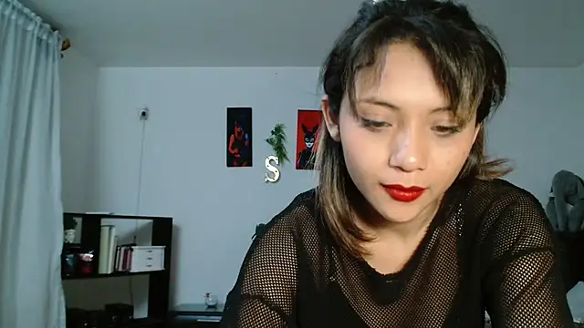 SKARLETEEN webcam
