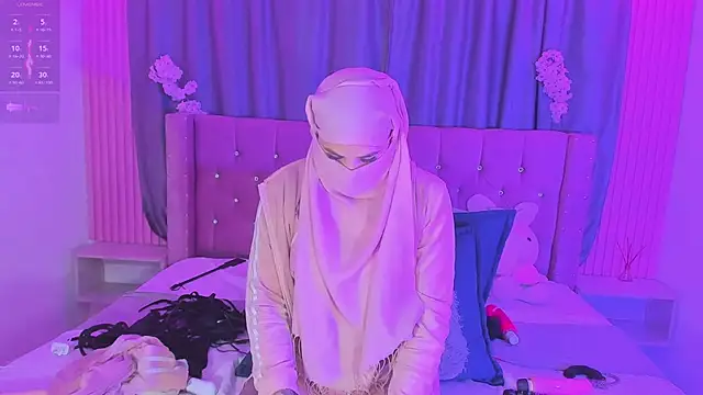 Nayla-Mouna webcam