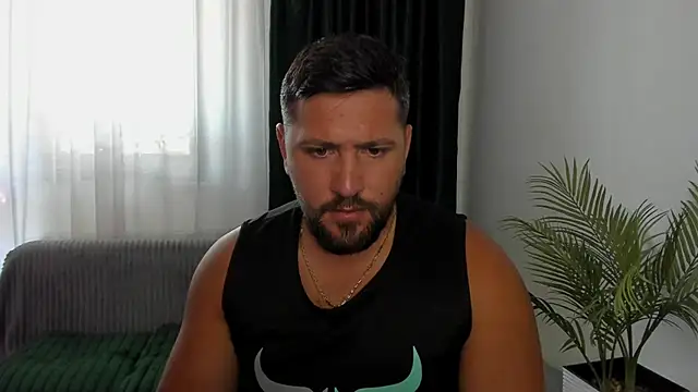 Gold_Alpha_Boy webcam