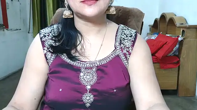 Cute_Mahi22 webcam