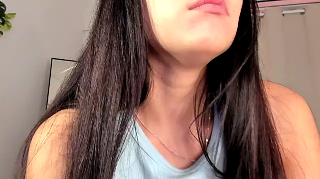 Divine_Madeleine webcam
