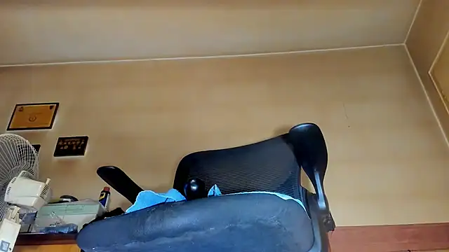 kinkyman47 live cam on StripChat