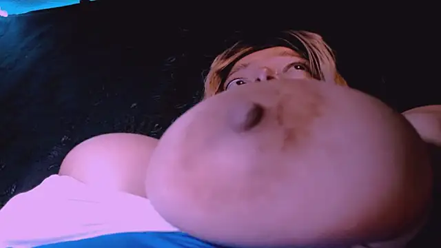 Honey_Lucy1 webcam