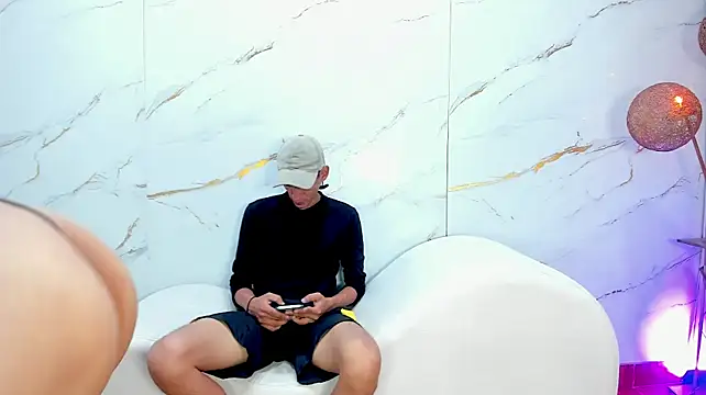 AmazingOrgasm live cam on StripChat