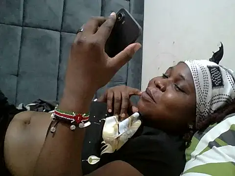 yummyychocolate_ webcam