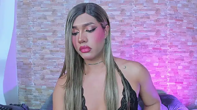 Dreams_Chloe webcam