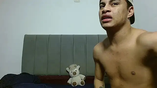 Jose_And_Daniel webcam