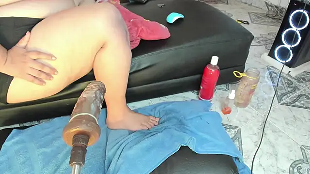 Dakotalove20 webcam