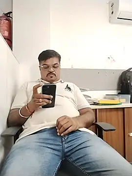 Desi_Gujju_Boy webcam