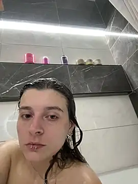 LilyIrons webcam