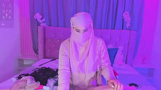 Nayla-Mouna webcam